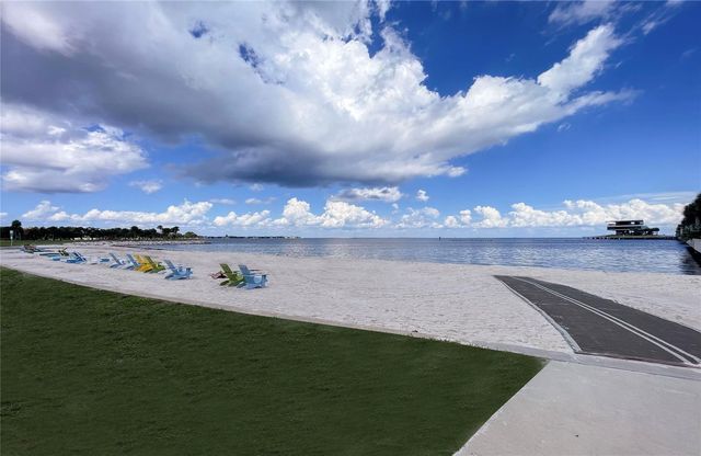 366 47TH AVENUE N 3, St Petersburg, FL 33703