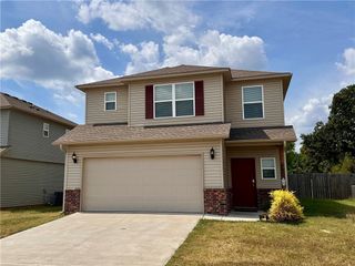 883 Sparrow Circle, Fayetteville, AR 72701