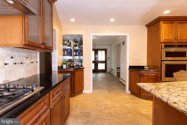 3883 DEMPSEY LN, Huntingdon Valley, PA 19006