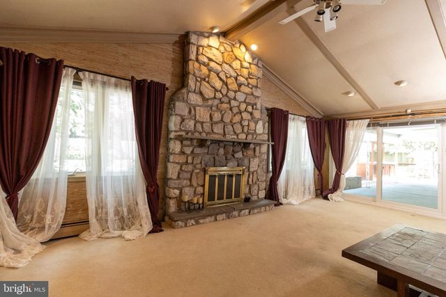 3883 DEMPSEY LN, Huntingdon Valley, PA 19006