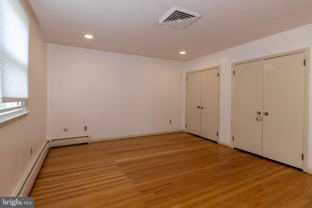 3883 DEMPSEY LN, Huntingdon Valley, PA 19006