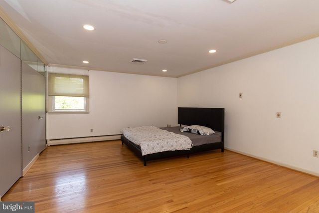 3883 DEMPSEY LN, Huntingdon Valley, PA 19006
