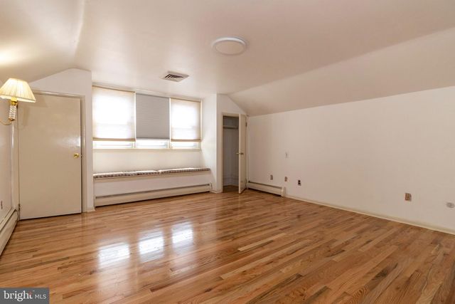 3883 DEMPSEY LN, Huntingdon Valley, PA 19006