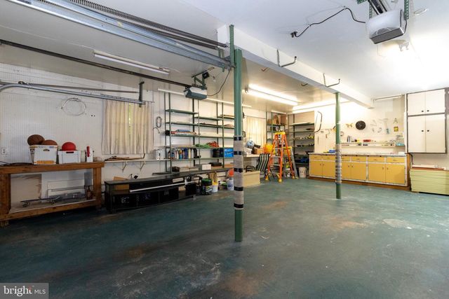 3883 DEMPSEY LN, Huntingdon Valley, PA 19006