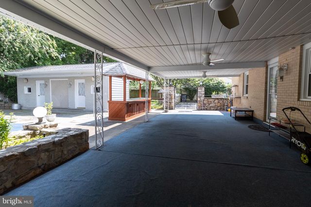 3883 DEMPSEY LN, Huntingdon Valley, PA 19006