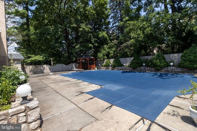 3883 DEMPSEY LN, Huntingdon Valley, PA 19006