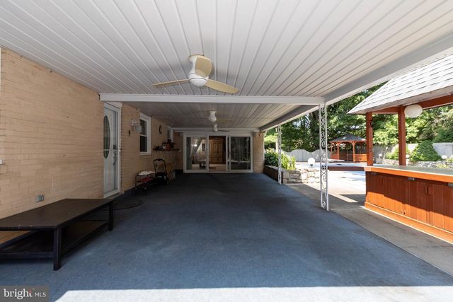 3883 DEMPSEY LN, Huntingdon Valley, PA 19006
