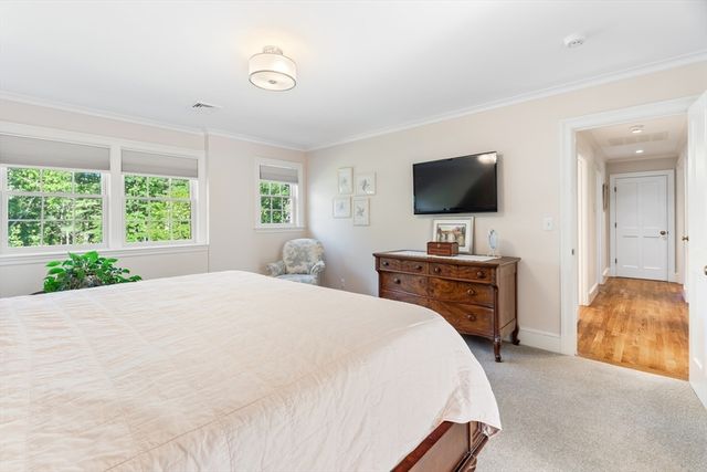 2 Woodridge Rd, Dover, MA 02030