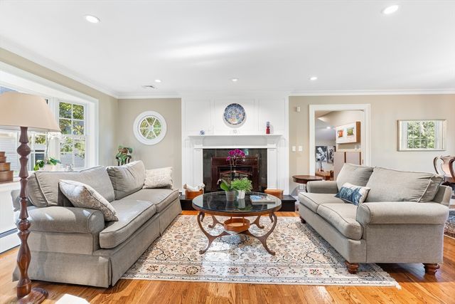 2 Woodridge Rd, Dover, MA 02030