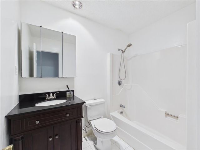 3920 Mystic Valley Pkwy 118, Medford, MA 02155