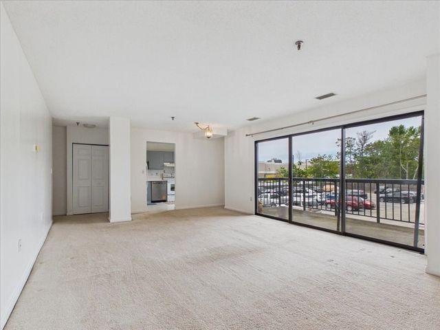 3920 Mystic Valley Pkwy 118, Medford, MA 02155