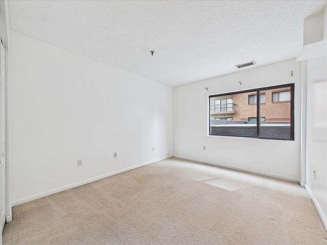 3920 Mystic Valley Pkwy 118, Medford, MA 02155