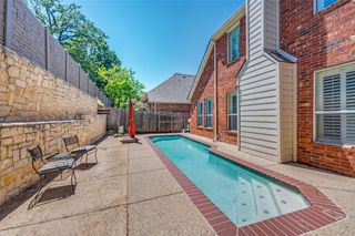 3912 Sovereign Drive, Bedford, TX 76021