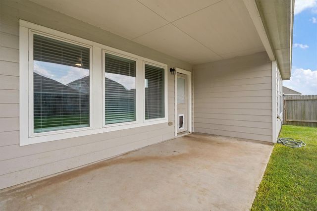 5334 Brooklyn Rose Drive, Rosharon, TX 77583