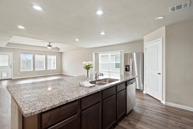 5334 Brooklyn Rose Drive, Rosharon, TX 77583