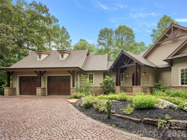 672 Walnut Valley Parkway, Arden, NC 28704