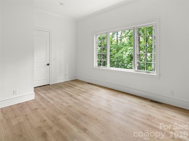 672 Walnut Valley Parkway, Arden, NC 28704