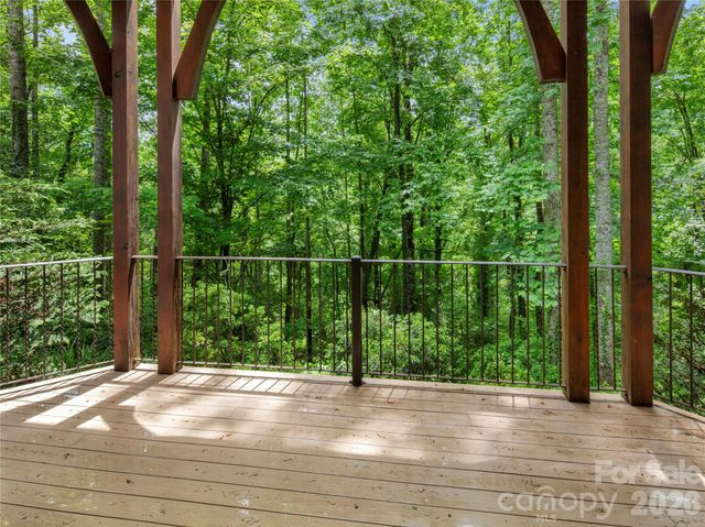 672 Walnut Valley Parkway, Arden, NC 28704