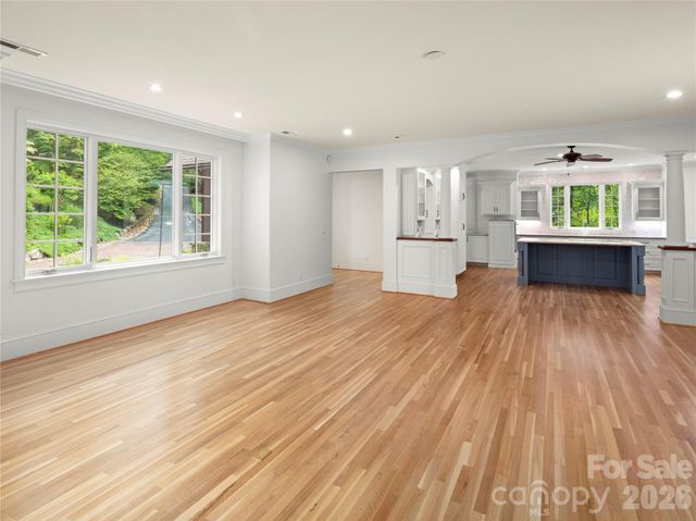 672 Walnut Valley Parkway, Arden, NC 28704