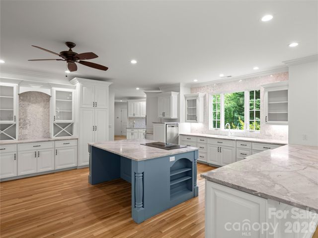 672 Walnut Valley Parkway, Arden, NC 28704