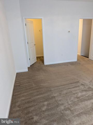 126 CAMBRIA WAY, Alexandria, VA 22304