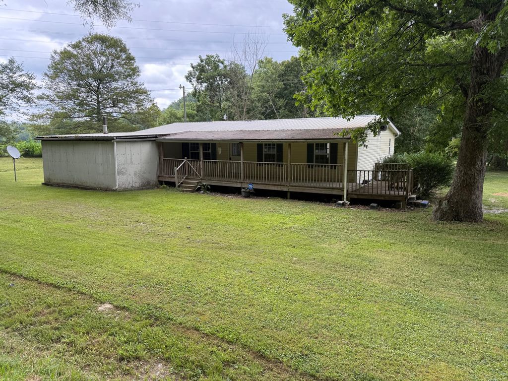 240 Hurricane Road, Waynesburg, KY 40489