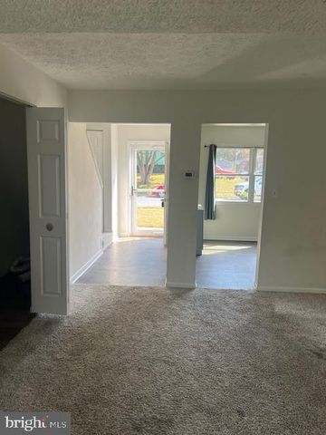 8244 ROANOKE CT, Severn, MD 21144