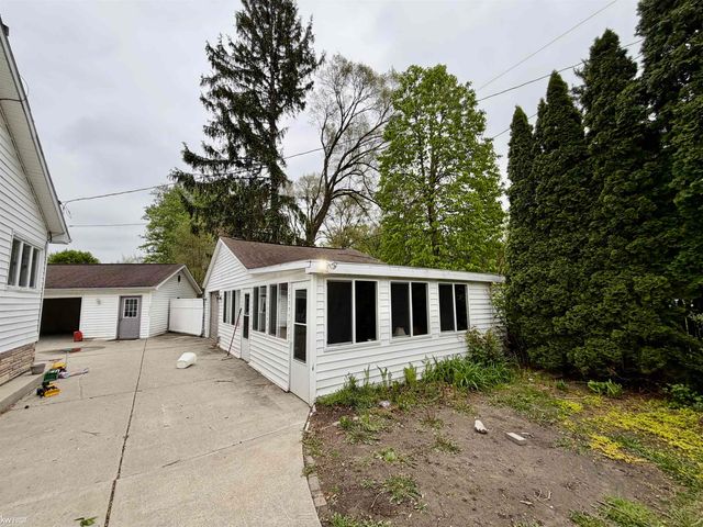 518 Oak Street, Mount Morris, MI 48458