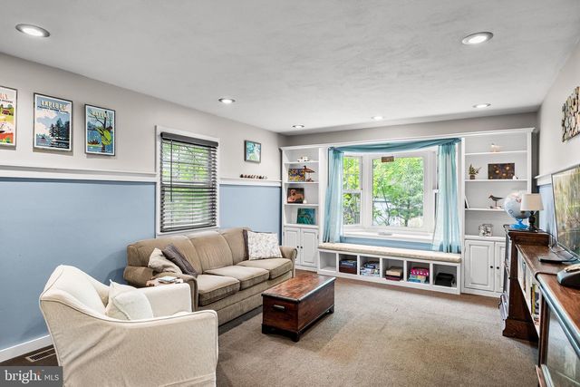 118 LESLIE AVE, Merchantville, NJ 08109