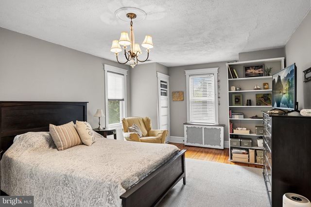 118 LESLIE AVE, Merchantville, NJ 08109