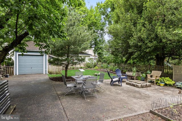 118 LESLIE AVE, Merchantville, NJ 08109
