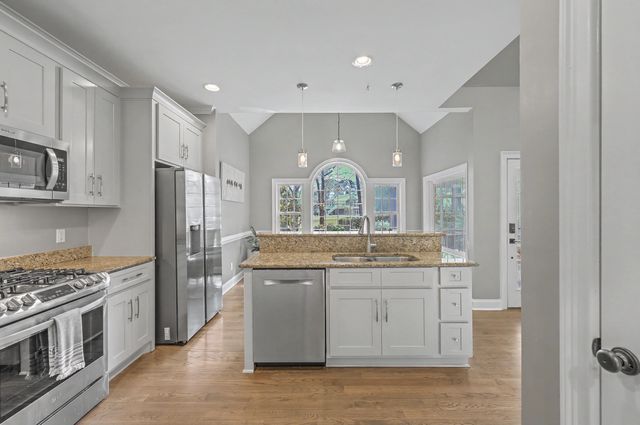 8773 Herons Walk, North Charleston, SC 29420