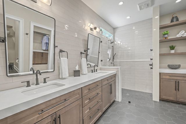 8773 Herons Walk, North Charleston, SC 29420