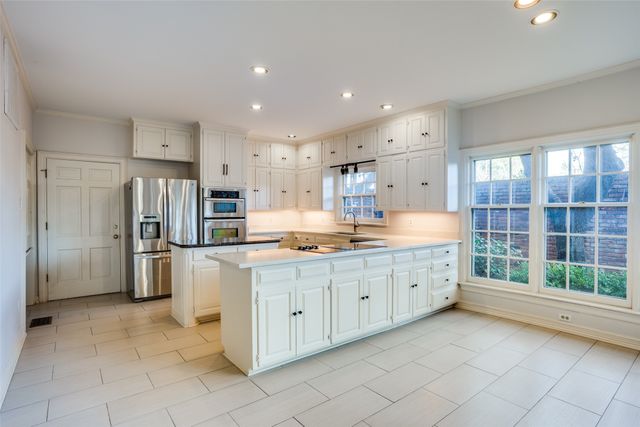 4100 Lovers Lane, University Park, TX 75225