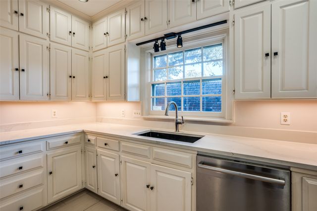 4100 Lovers Lane, University Park, TX 75225