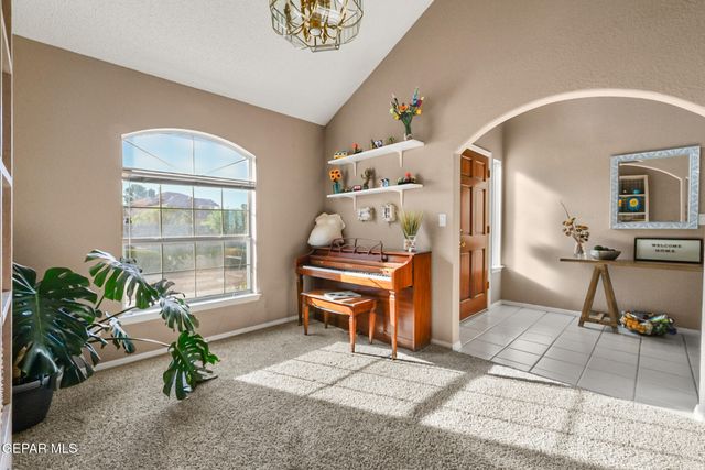 6761 Isla Del Rey Drive, El Paso, TX 79912