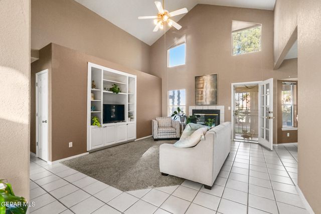 6761 Isla Del Rey Drive, El Paso, TX 79912