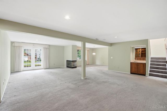 6645 Spindlewick Lane, Cincinnati, OH 45230