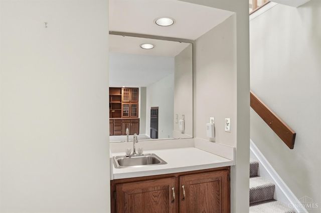 6645 Spindlewick Lane, Cincinnati, OH 45230