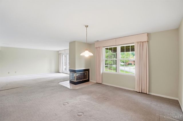 6645 Spindlewick Lane, Cincinnati, OH 45230