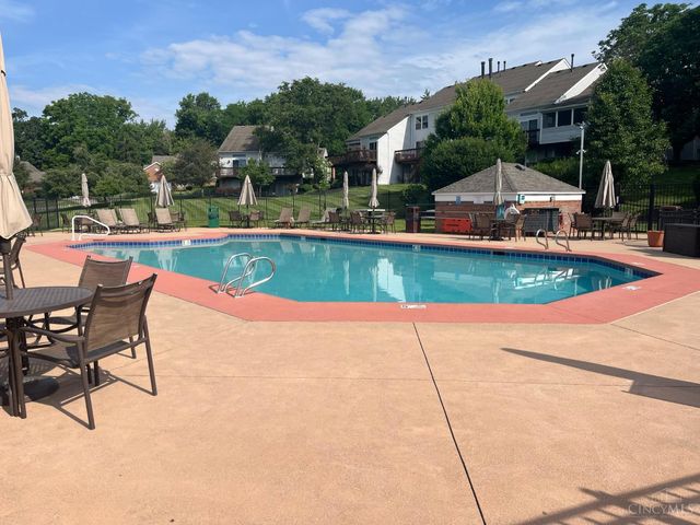 6645 Spindlewick Lane, Cincinnati, OH 45230