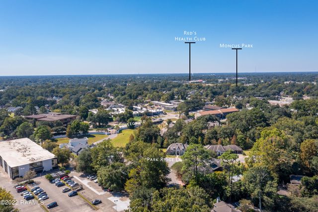 102 Park Ridge Lane, Lafayette, LA 70503