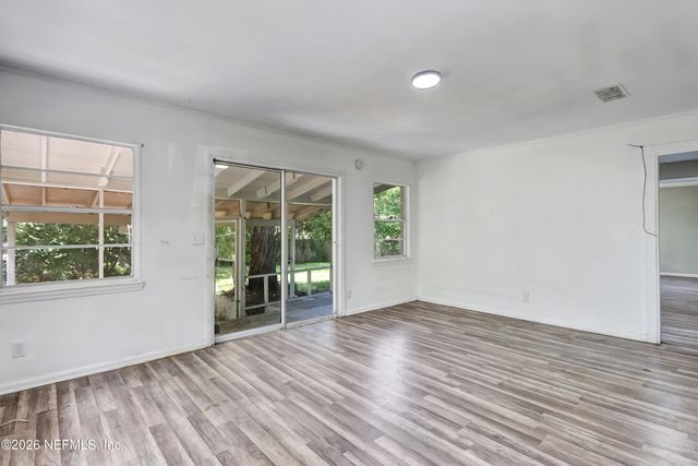 2824 WOODLAND Drive, Orange Park, FL 32073