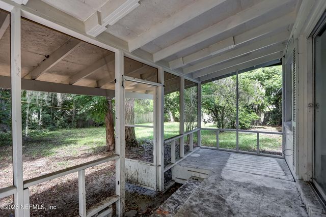 2824 WOODLAND Drive, Orange Park, FL 32073