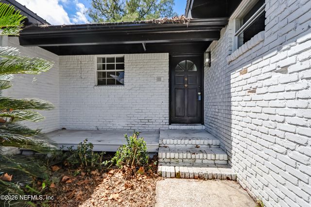 2824 WOODLAND Drive, Orange Park, FL 32073