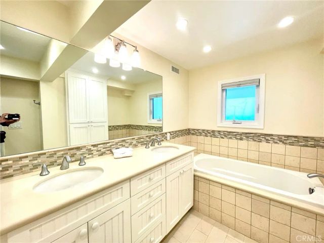 1051 Gaviota Drive, Laguna Beach, CA 92651