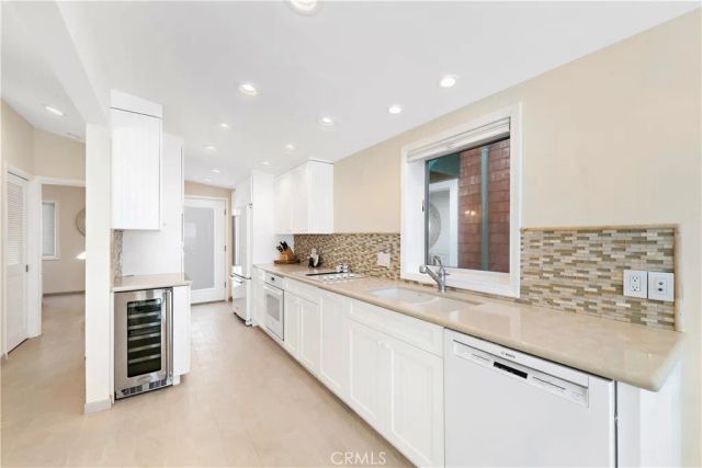 1051 Gaviota Drive, Laguna Beach, CA 92651