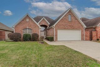 2425 N Bourque Drive, Nederland, TX 77627