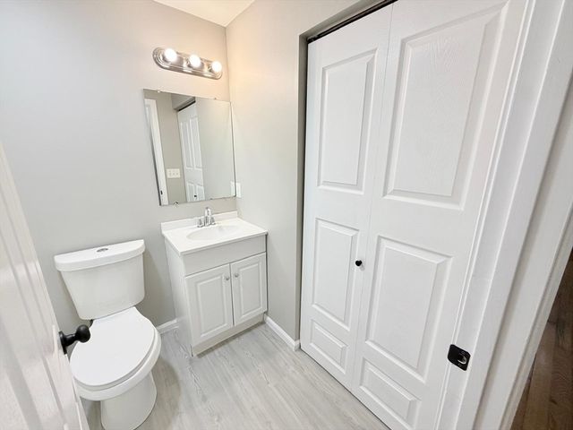 20 Abbey Rd 206, Leominster, MA 01453