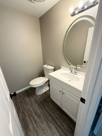 20 Abbey Rd 206, Leominster, MA 01453